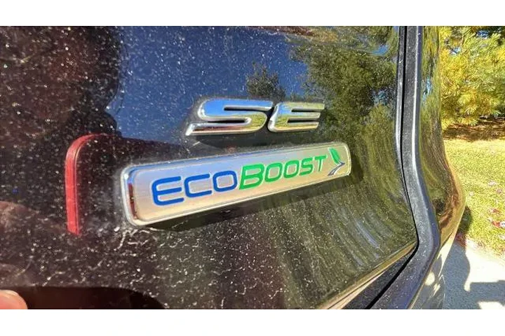 $17683 : Ford Fusion 2020 SE 4dr Seda image 10