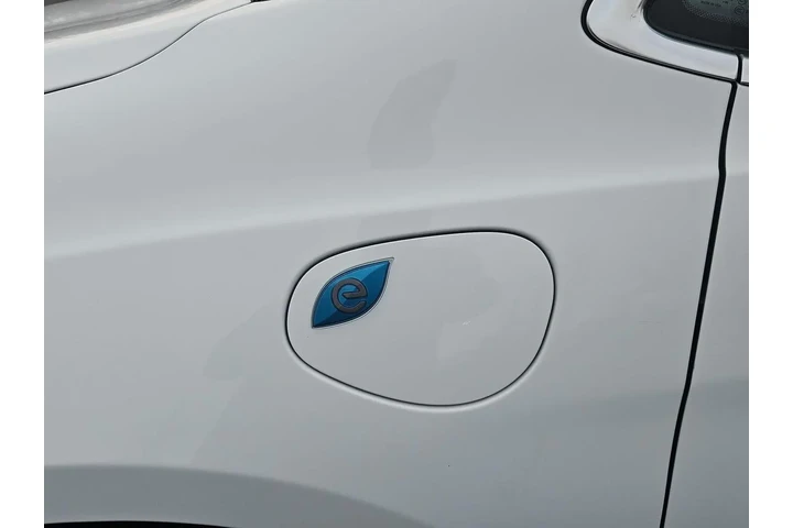 $25000 : 2023 Pacifica Hybrid Touring L image 6