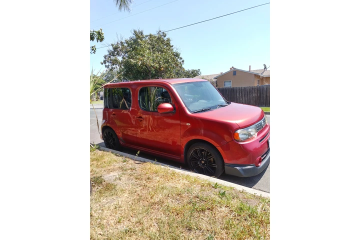 $3000 : 2010 Nissan Cube Sport image 2