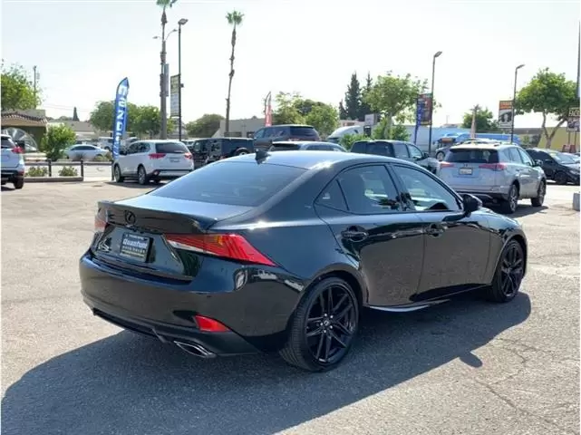 $31995 : 2017 Lexus IS IS 200t Sedan image 4