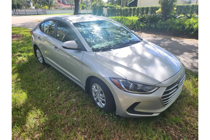 $4500 : 2018 Hyundai Elantra SE image 1