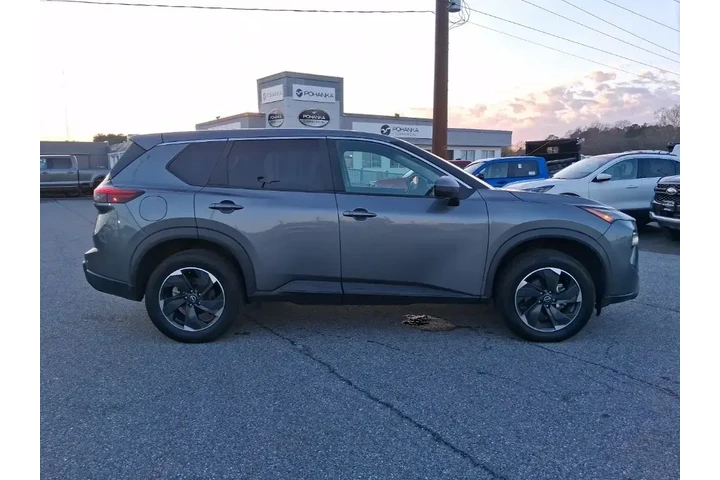 $25926 : Nissan Rogue 2024 AWD SV 4dr image 4