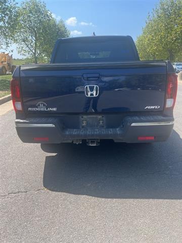 $23519 : PRE-OWNED 2017 HONDA RIDGELIN image 5