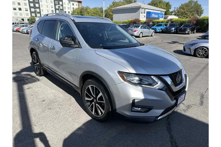 2018 Rogue SL image 5
