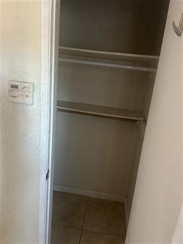 $850 : RENTO CUARTO  CON CLOSET image 3