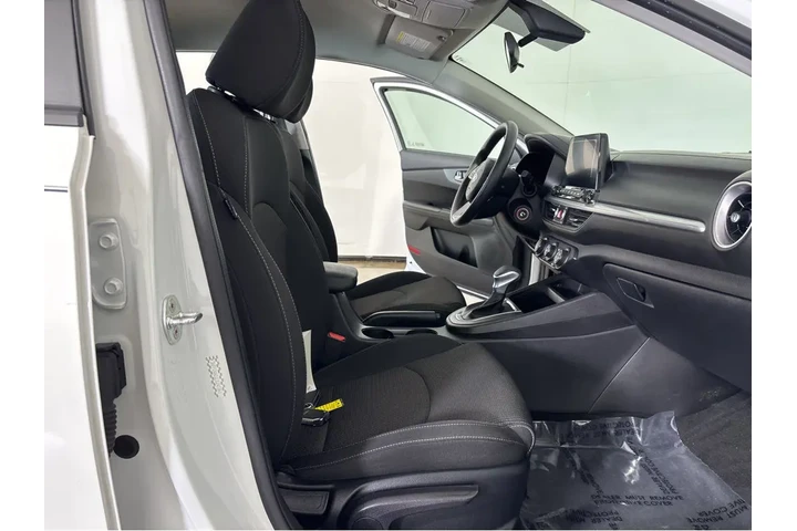 $16597 : 2020 Forte LXS image 5