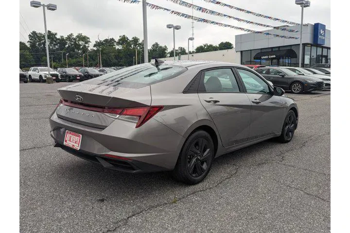 $17144 : Hyundai ELANTRA 2022 SEL 4dr image 4