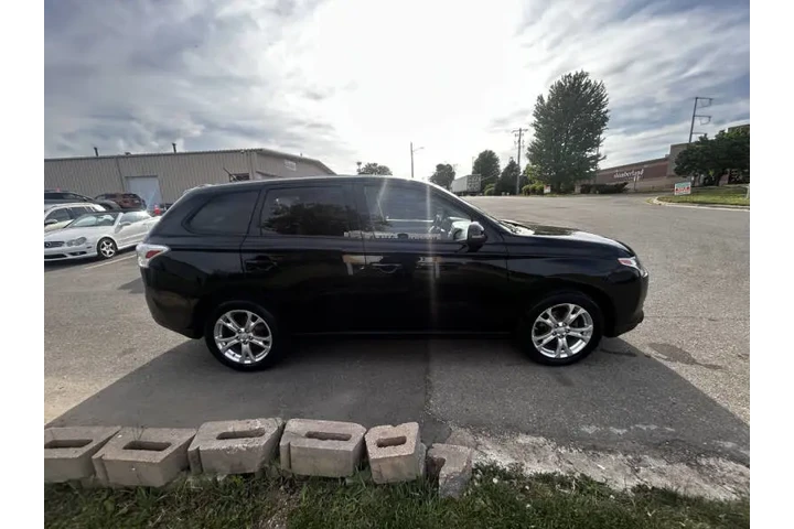 $5990 : 2014 Outlander SE image 8