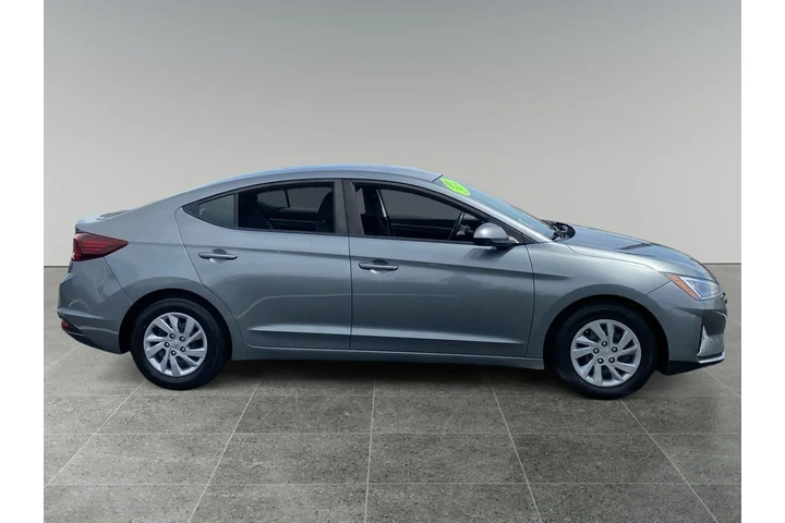 $22407 : Hyundai ELANTRA 2019 image 6