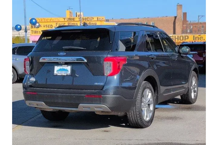 $26661 : Ford Explorer 2022 AWD XLT 4 image 4