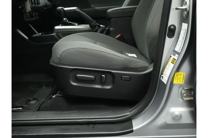 $39425 : Toyota Tacoma 2020 4x4 TRD P image 10