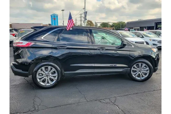 $38988 : Ford Edge 2024 AWD Titanium image 9