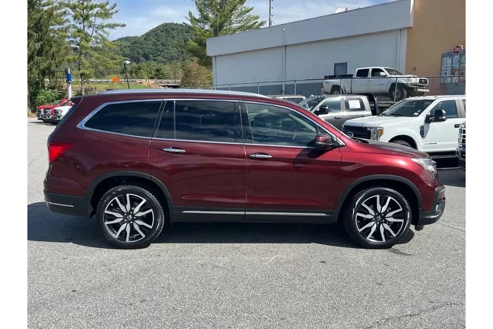 $27881 : Honda Pilot 2021 AWD Touring image 2