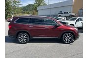 $27881 : Honda Pilot 2021 AWD Touring thumbnail