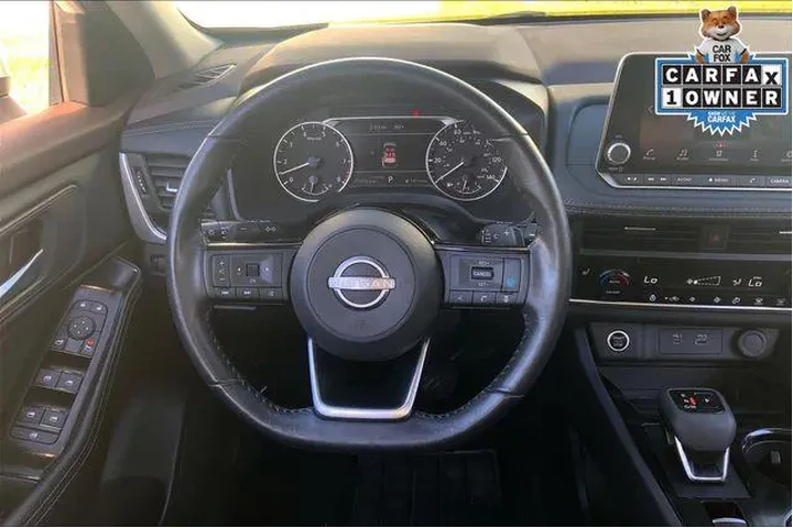 $19985 : Nissan Rogue 2023 SV 4dr Cro image 5