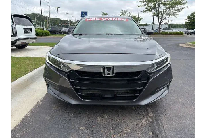 $17911 : Honda Accord 2019 LX 4dr Sed image 2