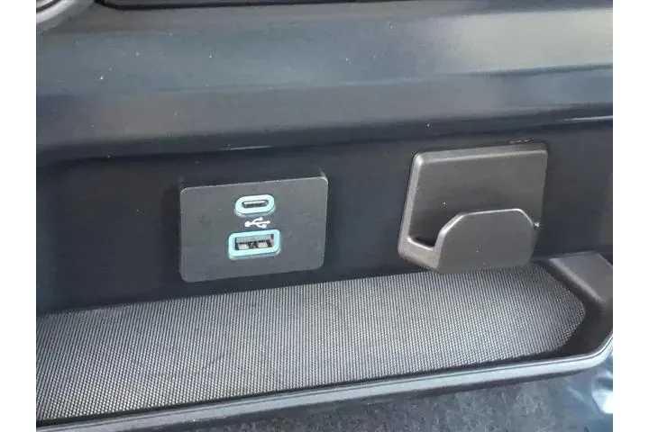 $29988 : Ford F-150 2023 4x2 XLT 4dr image 9