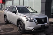 $25118 : Nissan Pathfinder 2023 AWD S thumbnail