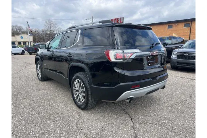$18304 : GMC Acadia 2019 4x4 SLE-2 4d image 4
