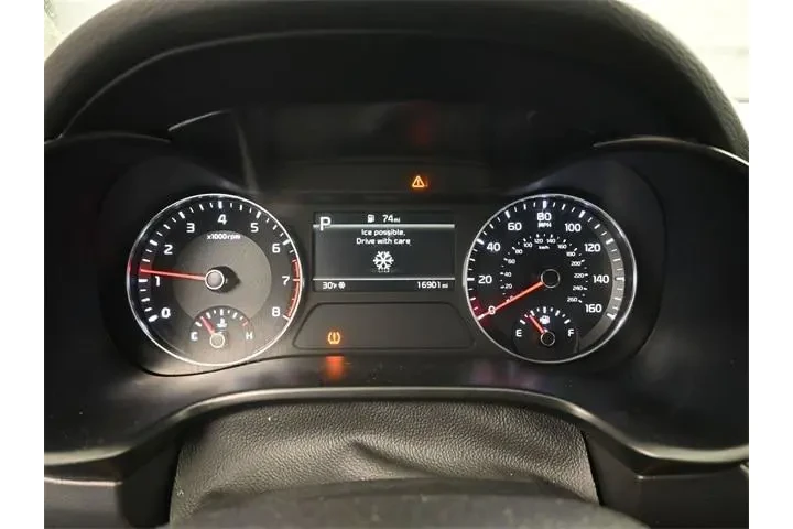 $17594 : Kia Forte 2024 LXS 4dr Sedan image 9