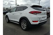 $14736 : Hyundai TUCSON 2017 AWD SE P thumbnail
