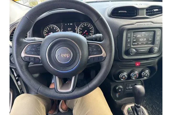 $13797 : Jeep Renegade 2017 4x4 Sport image 10