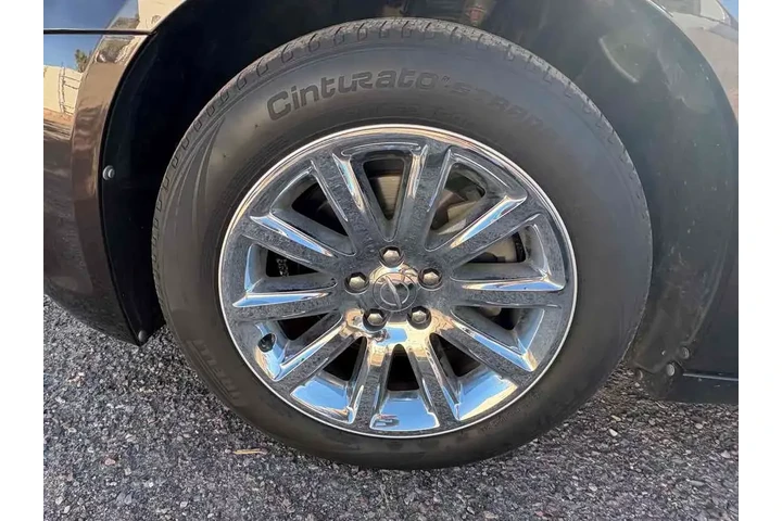 $9995 : 2012 300 Limited image 9