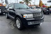 $7998 : 2013 Navigator L thumbnail