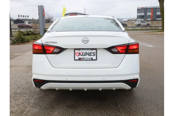 $20990 : Nissan Altima 2025 2.5 SV 4d image 8