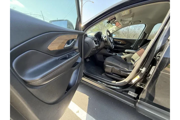 $9999 : 2020 GMC Terrain SLE image 9