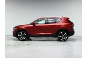 $23998 : Volvo XC40 2019 AWD T5 Momen thumbnail