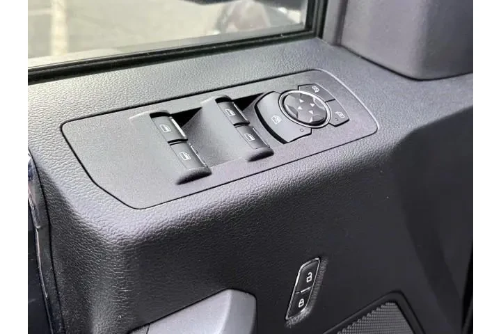 $26999 : Ford F-150 2018 4x4 XLT 4dr image 9