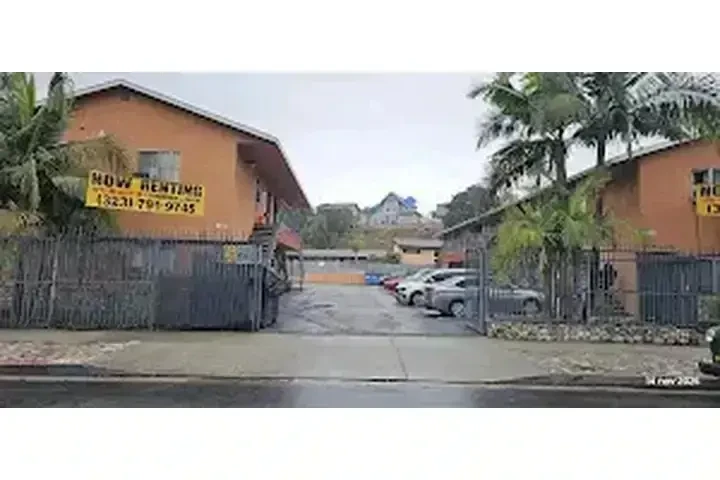 HIGHLAND PARK RENTO APTO image 6