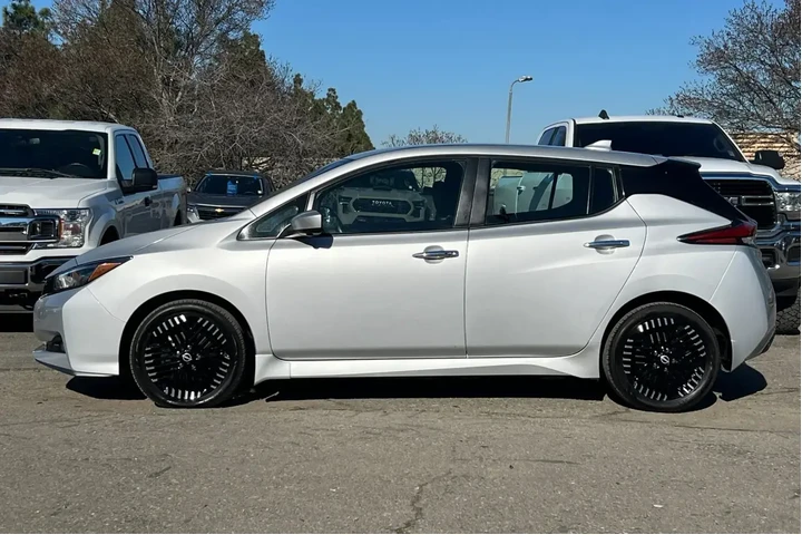 $18500 : Nissan LEAF 2023 SV PLUS 4dr image 7