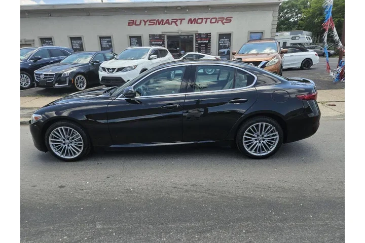 $499 : 2017 Alfa Romeo Giulia image 2