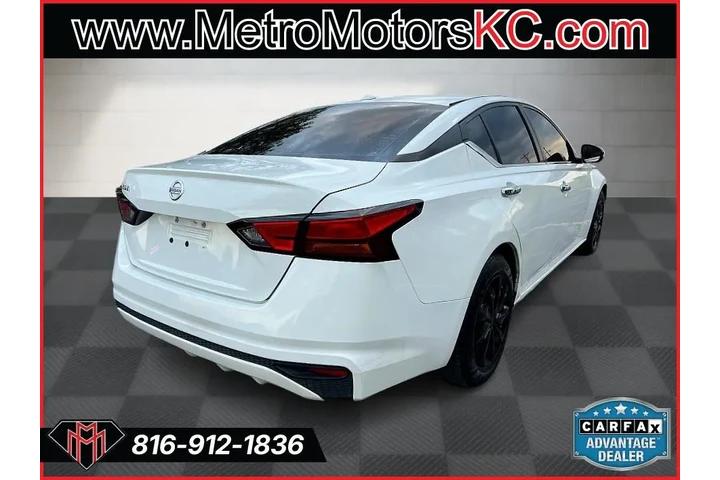 $13989 : 2019 Altima 2.5 S Sedan image 5