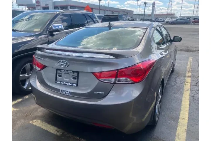 $7500 : 2013 Elantra Limited image 6