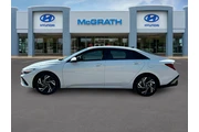 $21056 : Hyundai ELANTRA 2024 SEL 4dr thumbnail