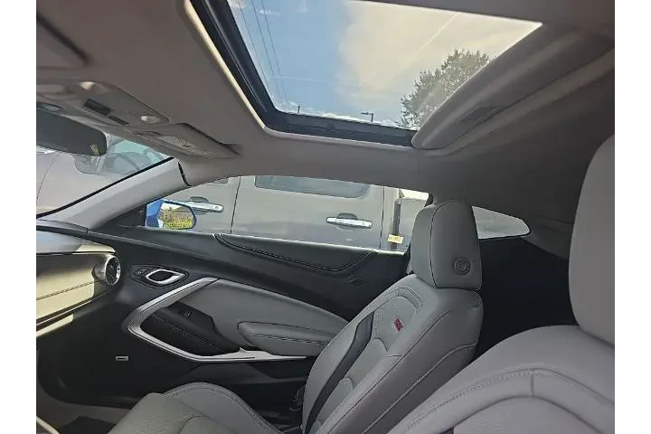 $33980 : Chevrolet Camaro 2016 SS 2dr image 8