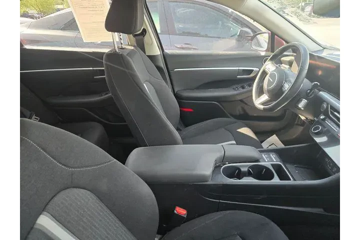 $28542 : Hyundai SONATA 2024 SEL 4dr image 5