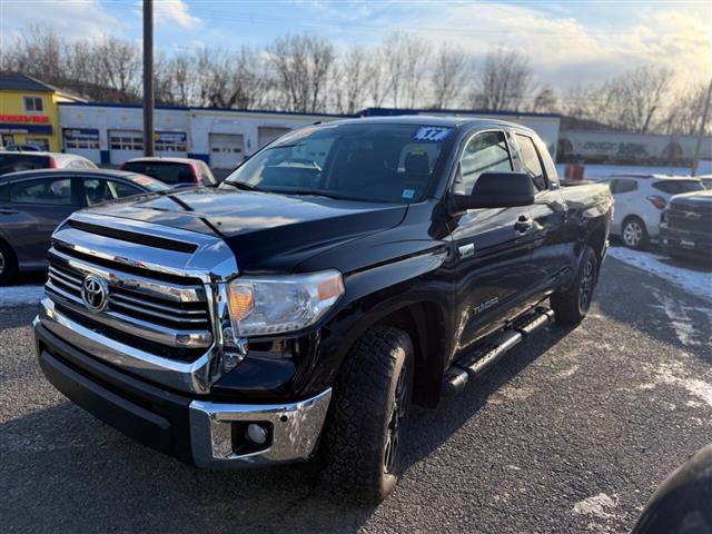 $14490 : 2017 Tundra image 7