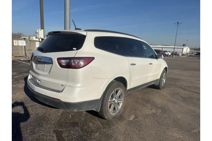 $11982 : Chevrolet Traverse 2017 LT 4 image 7