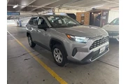 $25990 : Toyota RAV4 2024 AWD LE 4dr thumbnail