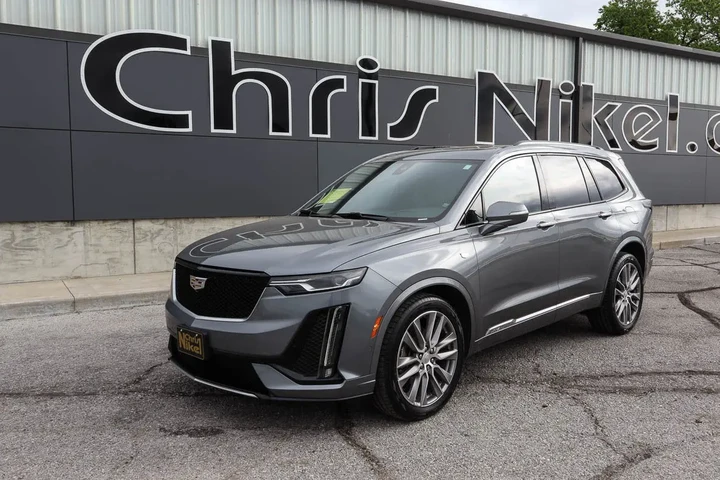 $25087 : 2020 XT6 AWD 4dr Sport image 1