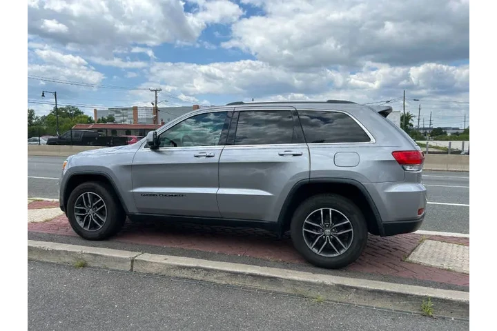 $13995 : 2018 Grand Cherokee Laredo E image 7