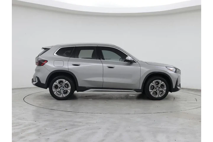 $29998 : BMW X1 2023 AWD xDrive28i 4d image 7
