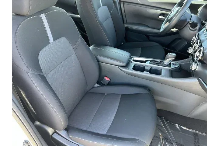 $19550 : Nissan Sentra 2024 SV 4dr Se image 10