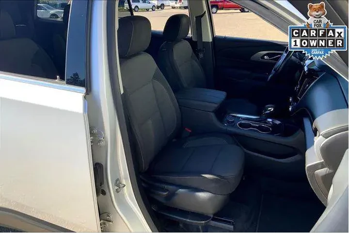 $19985 : Chevrolet Traverse 2021 LT C image 7