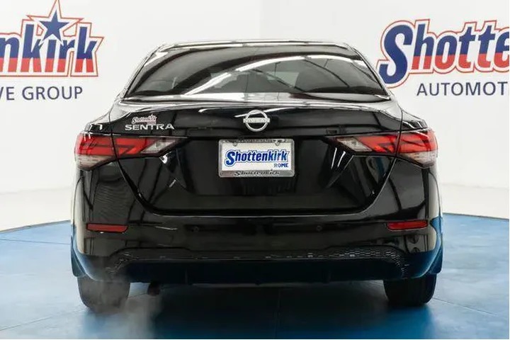 $21072 : Nissan Sentra 2025 S 4dr Sed image 6