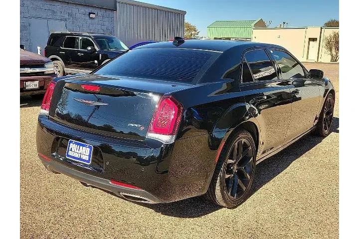 $30990 : Chrysler 300 2023 S V6 4dr S image 3
